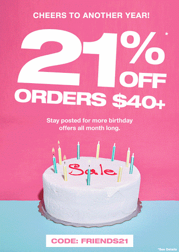 GIF de correo electrónico de cumpleaños de Forever21 que muestra cómo se corta un pastel